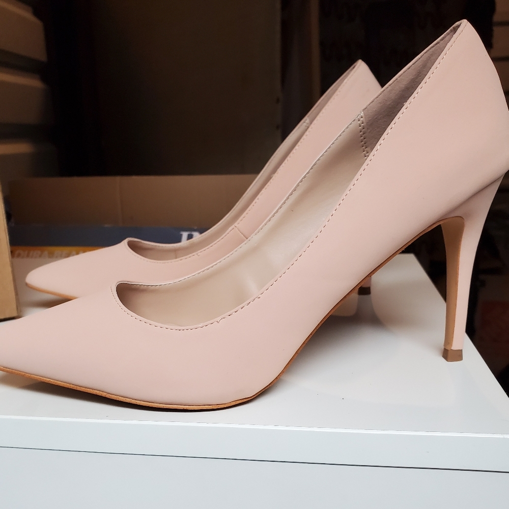 Shoe Republic LA Nude High heels